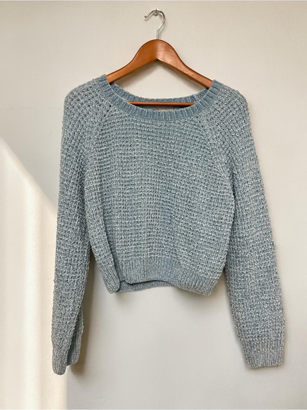 Altar’d State Cropped Chenille Knit Sweater ribbed wrists Light Blue size L